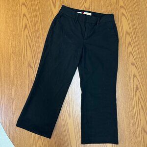 GAP Black Capri Pants - Size 0